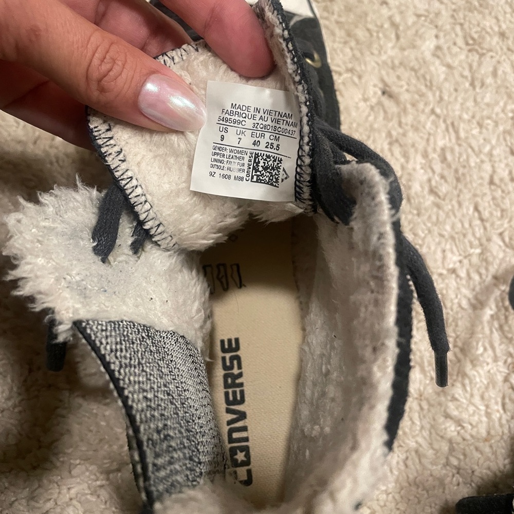All-Star Converse size 9 - Picture 3 of 3